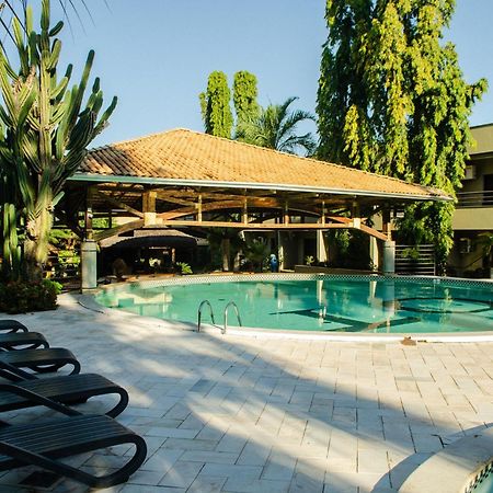 Hotel Ot Tres Lagoas Bagian luar foto