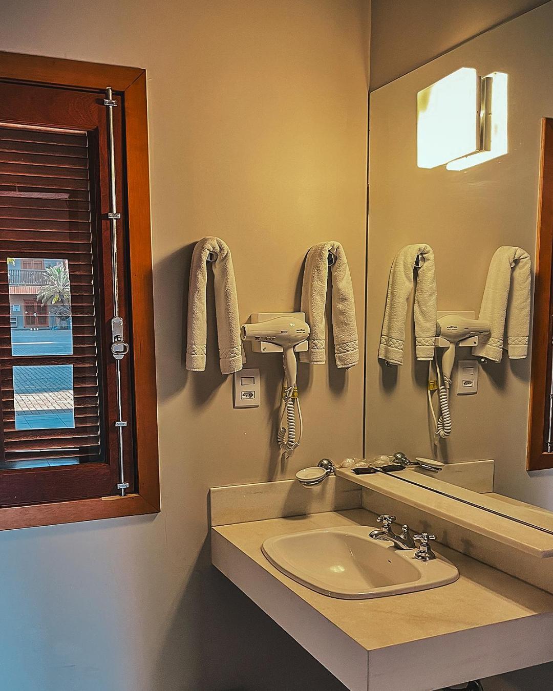 Hotel Ot Tres Lagoas Bagian luar foto